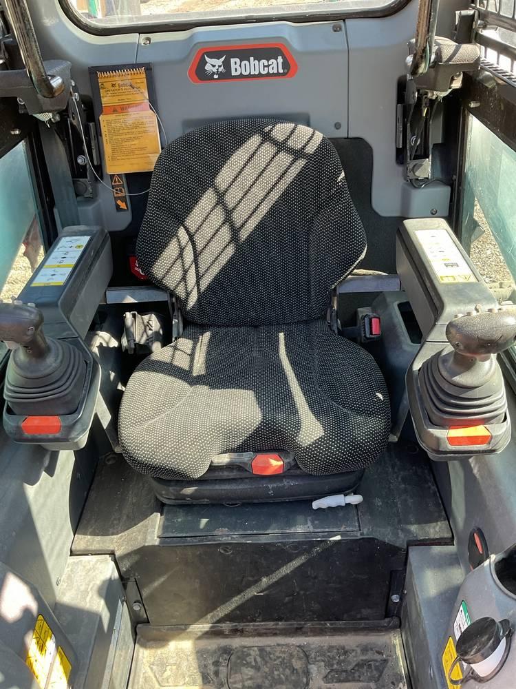 2021  Bobcat  T66  Track Skid Loader