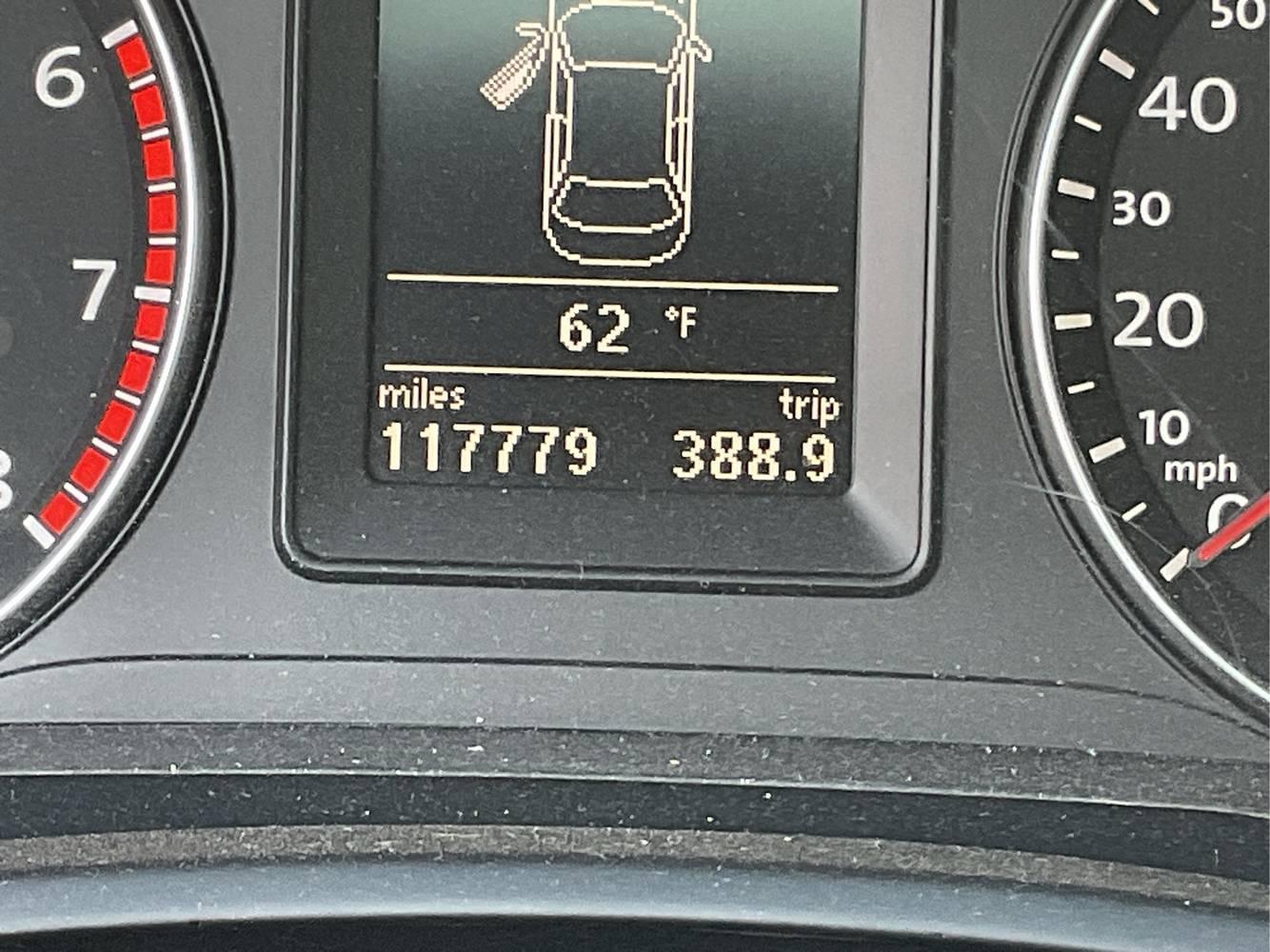 2012  Volkswagon  EOS  Car