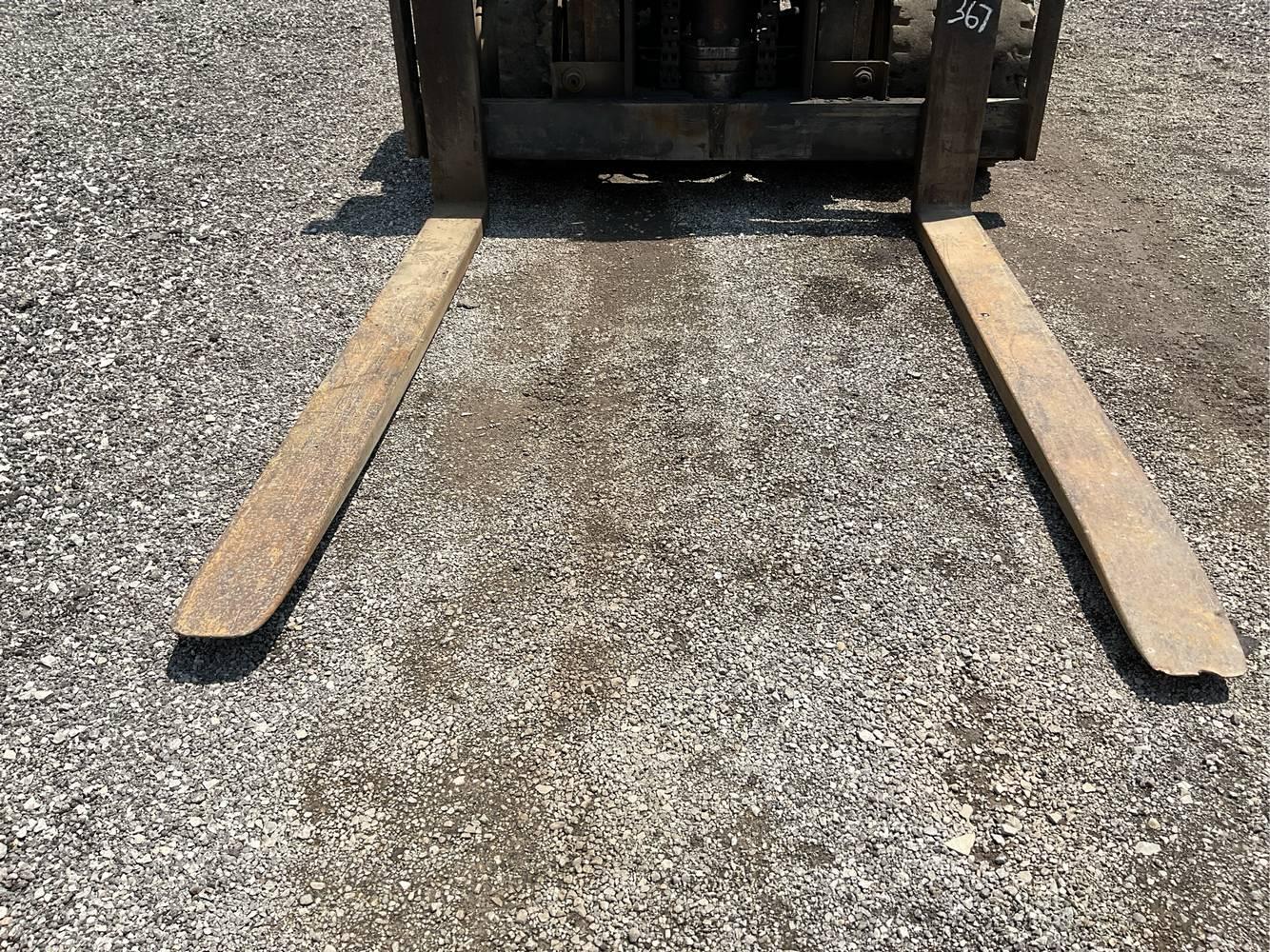 Clark  C500YS 25,000#  Rough Terrain Forklift