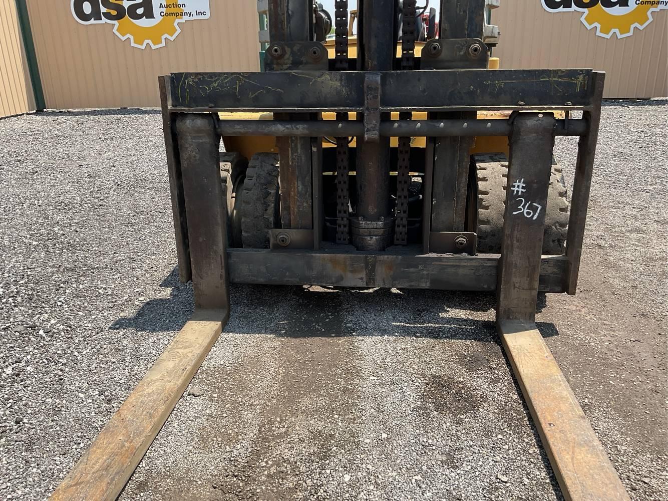 Clark  C500YS 25,000#  Rough Terrain Forklift