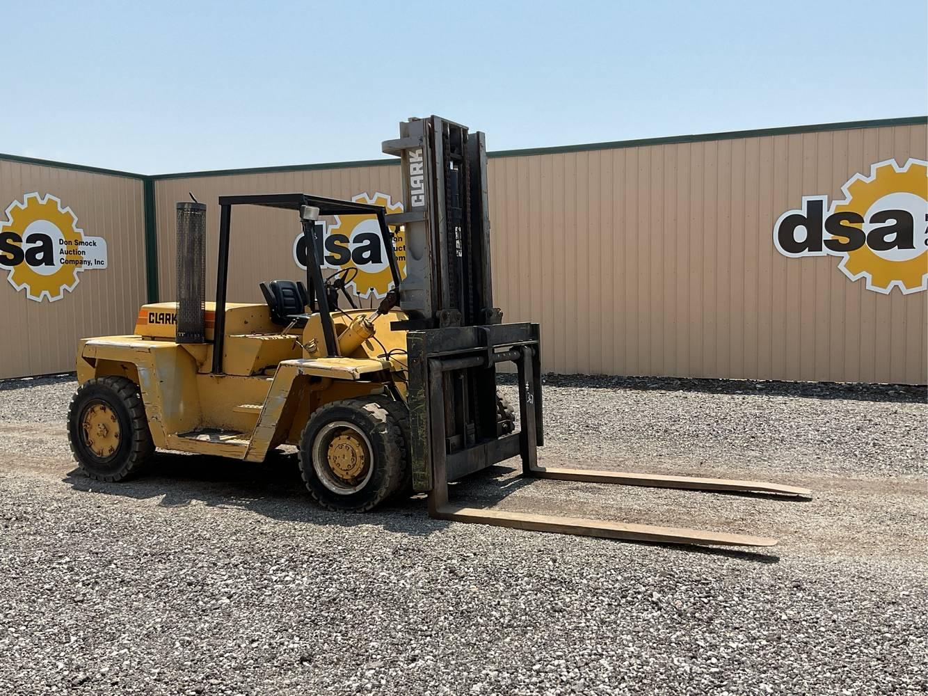 Clark  C500YS 25,000#  Rough Terrain Forklift