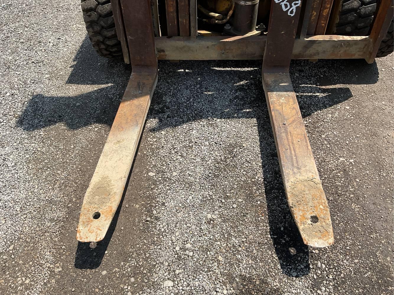 Hyster  130 Challenger  Rough Terrain Forklift