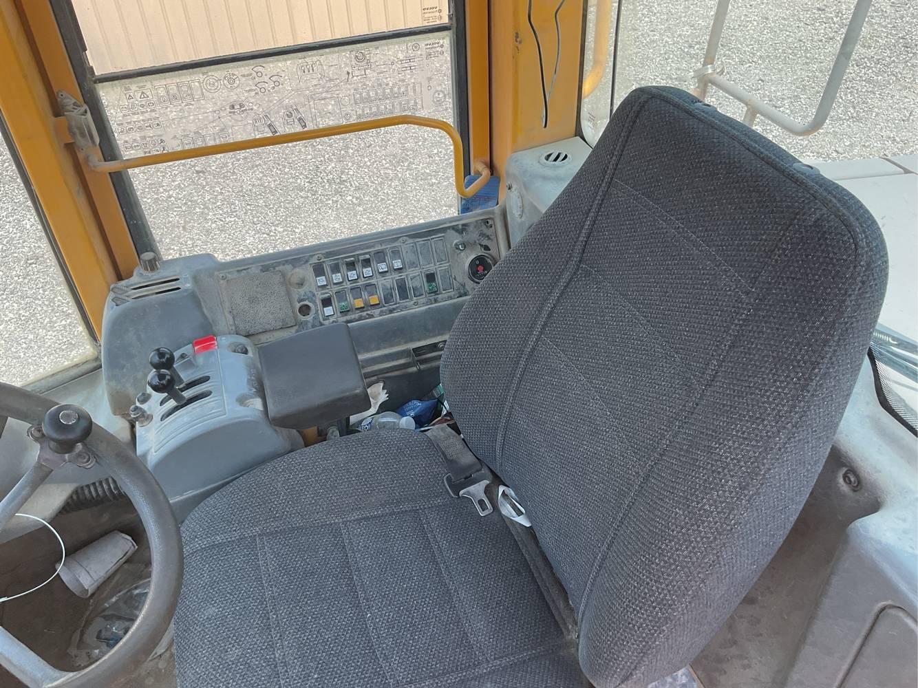 Volvo  L110E  Rubber Tired Loader