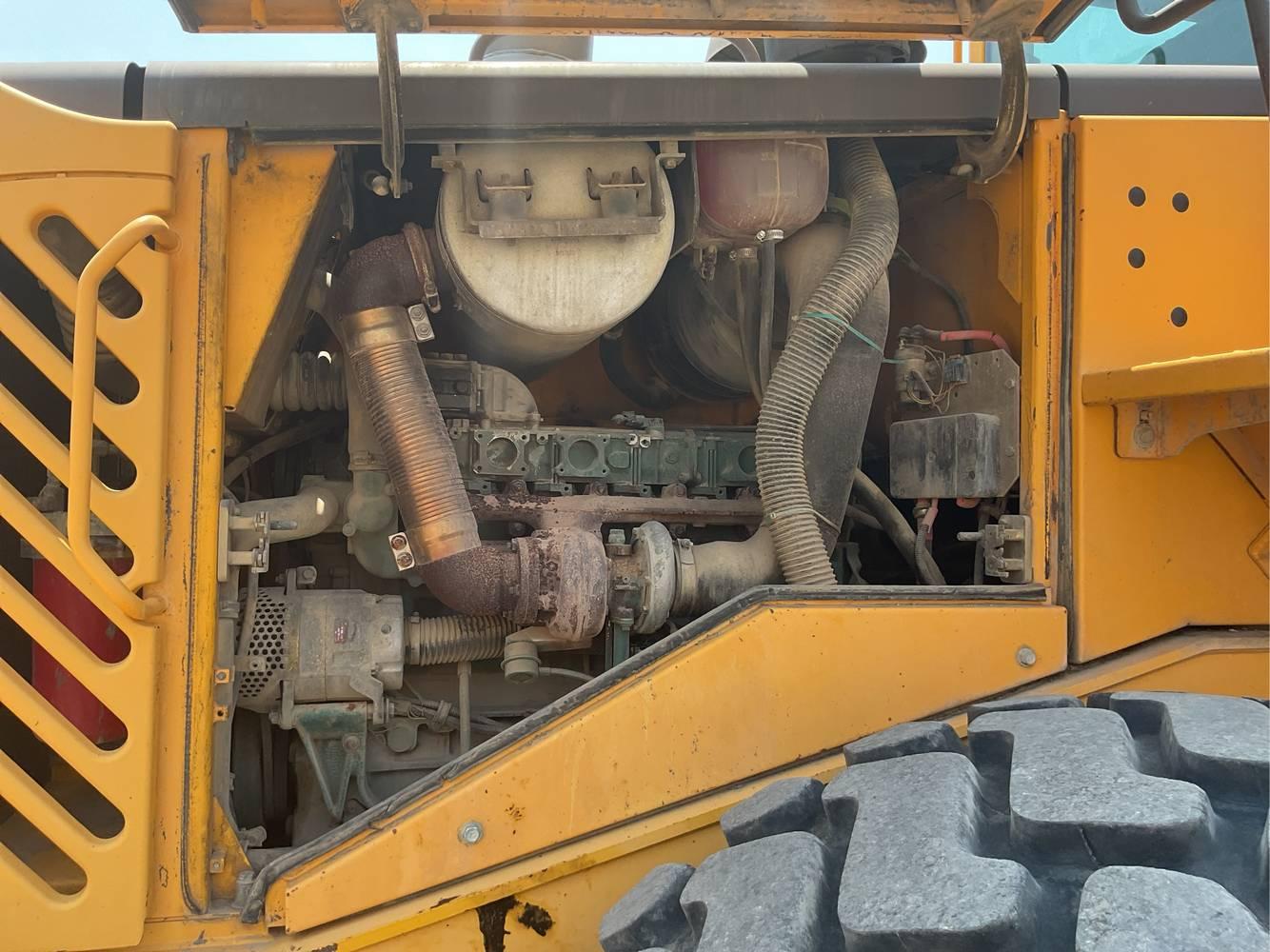 Volvo  L110E  Rubber Tired Loader