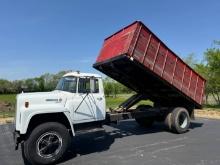 1977 International  1700 Grain Truck