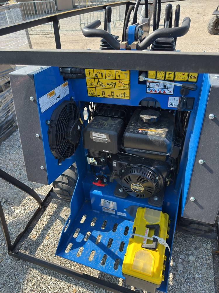 New Unused 2025  AGT  MC-MRW14  Mini Wheeled Skid Loader