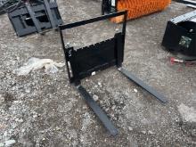 Unused GIYI   Mini Skid Loader Pallet Forks
