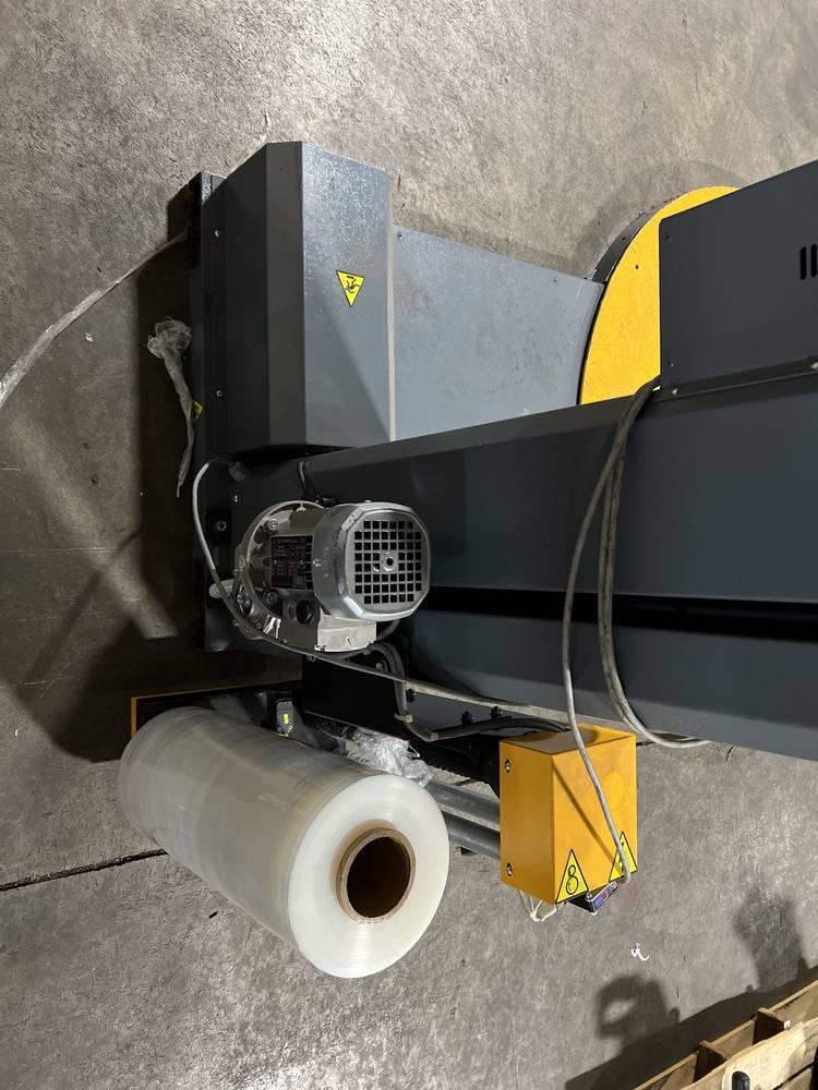 HandleIT-800 Semi Auto Low Profile Pallet Wrapping Machine