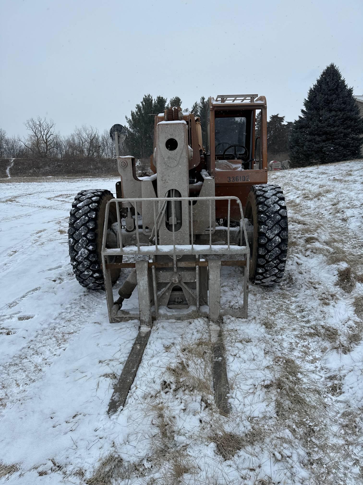 2000  Lull  844C-42  Telescopic Forklift