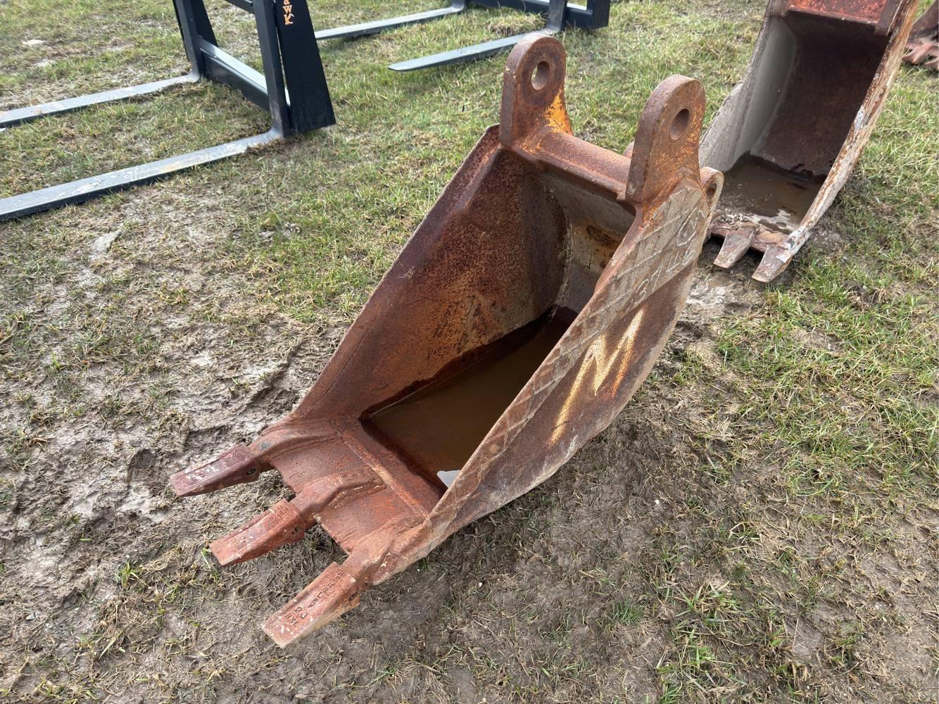 16” Backhoe Bucket