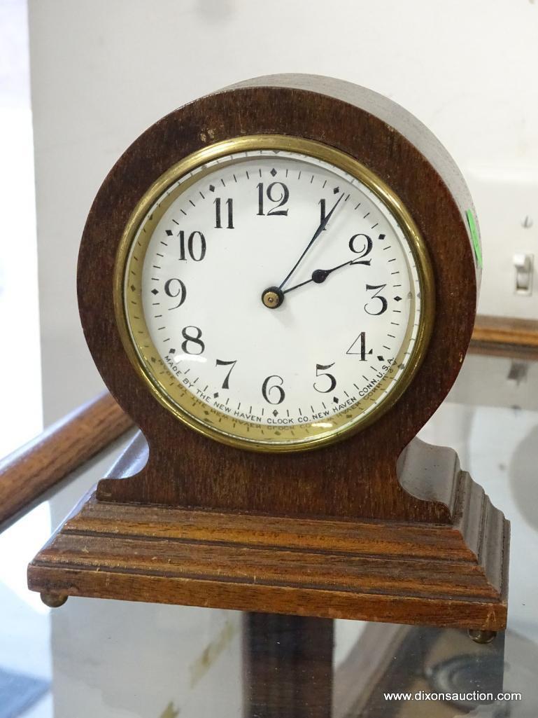 NEW HAVEN MINI SHELF ROUND TOP 8-DAY CLOCK MEASURES 6.5"T X 6"W RETAIL PRICE $350