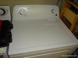 (K) KENMORE SERIES 100 DRYER. MODEL 110.60222511: 29"x25"x43"