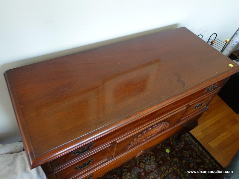 (LR) VINTAGE LANE MAHOGANY QUEEN ANNE CEDAR CHEST WITH LOWER DRAWER AND SHELL CARVED CENTER- DRAWER