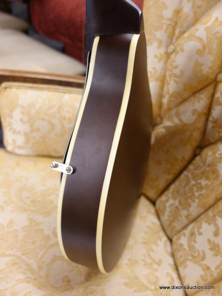 VINTAGE HONDO MANDOLIN