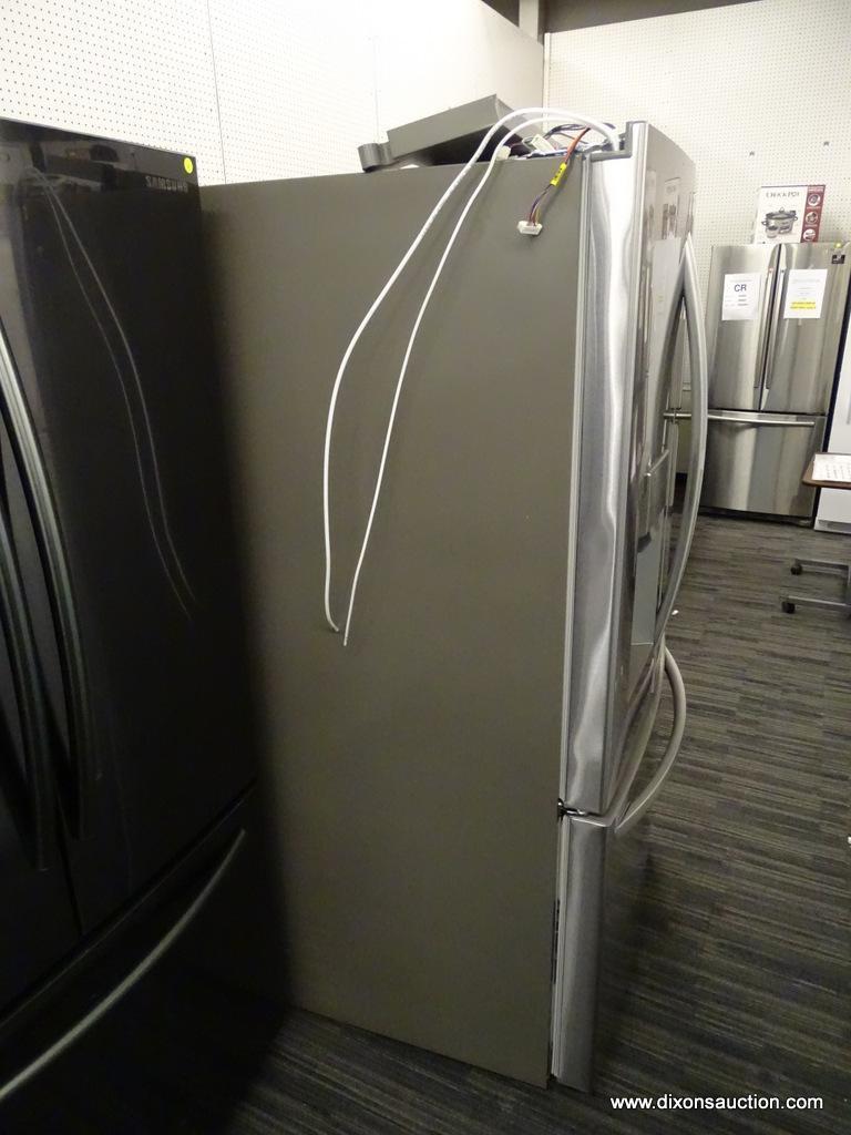 LG SMARTTHINQ 29.7-CU FT FRENCH DOOR REFRIGERATOR WITH DUAL ICE MAKER (FINGERPRINT-RESISTANT