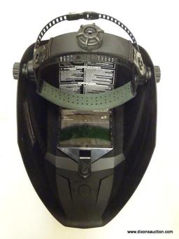 (R6) KOBALT WELDING HELMET; AUTO DARKEN WELDING HELMET WITH OPTICAL CLARITY LARGE LENS AND