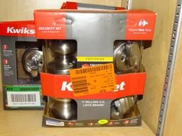 (R6) LOT OF KWIKSET SATIN NICKEL DOOR KNOB KITS; 3 PIECE LOT TO INCLUDE A HIGHEST SECURITY DEADBOLT