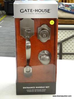 (R6) GATEHOUSE LEXINGTON SATIN NICKEL KEYED ENTRY DOOR HANDLESET; ITEM #0399137, MODEL #HY7X2F1B.
