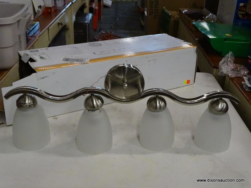 (R5) PORTFOLIO PACES 4-LIGHT NICKEL MODERN/CONTEMPORARY VANITY LIGHT; ITEM # 115280 MODEL #93240.