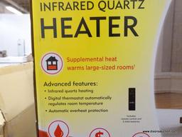 (R5) DURAFLAME HEATER; 1500-WATT INFRARED QUARTZ CABINET ELECTRIC SPACE HEATER. 5,200 BTU HEATER