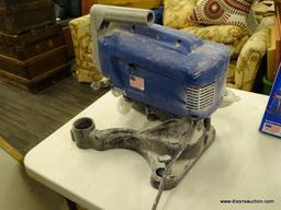 (TABLE) GRACO PAINT SPRAYER