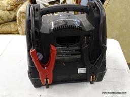 (TABLE) SCHUMACHER INSTANT POWER BATTERY CHARGER