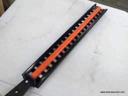 (TABLE) GREENWORKS POLE HEDGE TRIMMER