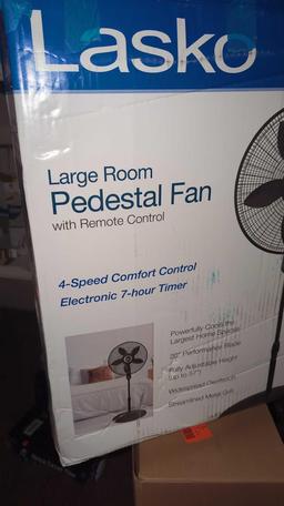 LARGE ROOM PEDESTAL FAN, BLACK, 4 SPEED, IN THE ORIGINAL UNSEALED BOX.