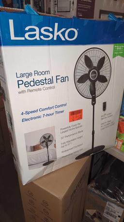 LARGE ROOM PEDESTAL FAN, BLACK, 4 SPEED, IN THE ORIGINAL UNSEALED BOX.