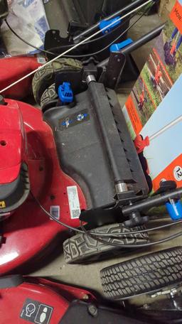 TORO BRIGGS AND STRATTON SMART STOW GUARANTEED TO START 150CC SELF PROPELLED GAS WALK BEHIND LAWN