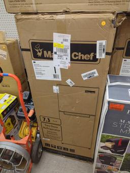 Magic Chef 7.3 cu. ft. 2-Door Mini Fridge in Platinum Steel with Freezer Retail price $269.00