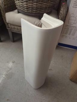 Barclay C/3-210WH Series Column - White. Column only. Retails for $67.