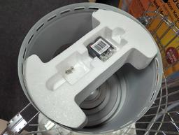 DuraHeat Portable Convection Kerosene Heater Provides 23,800 Btu's of Warmth. Comes in open box as