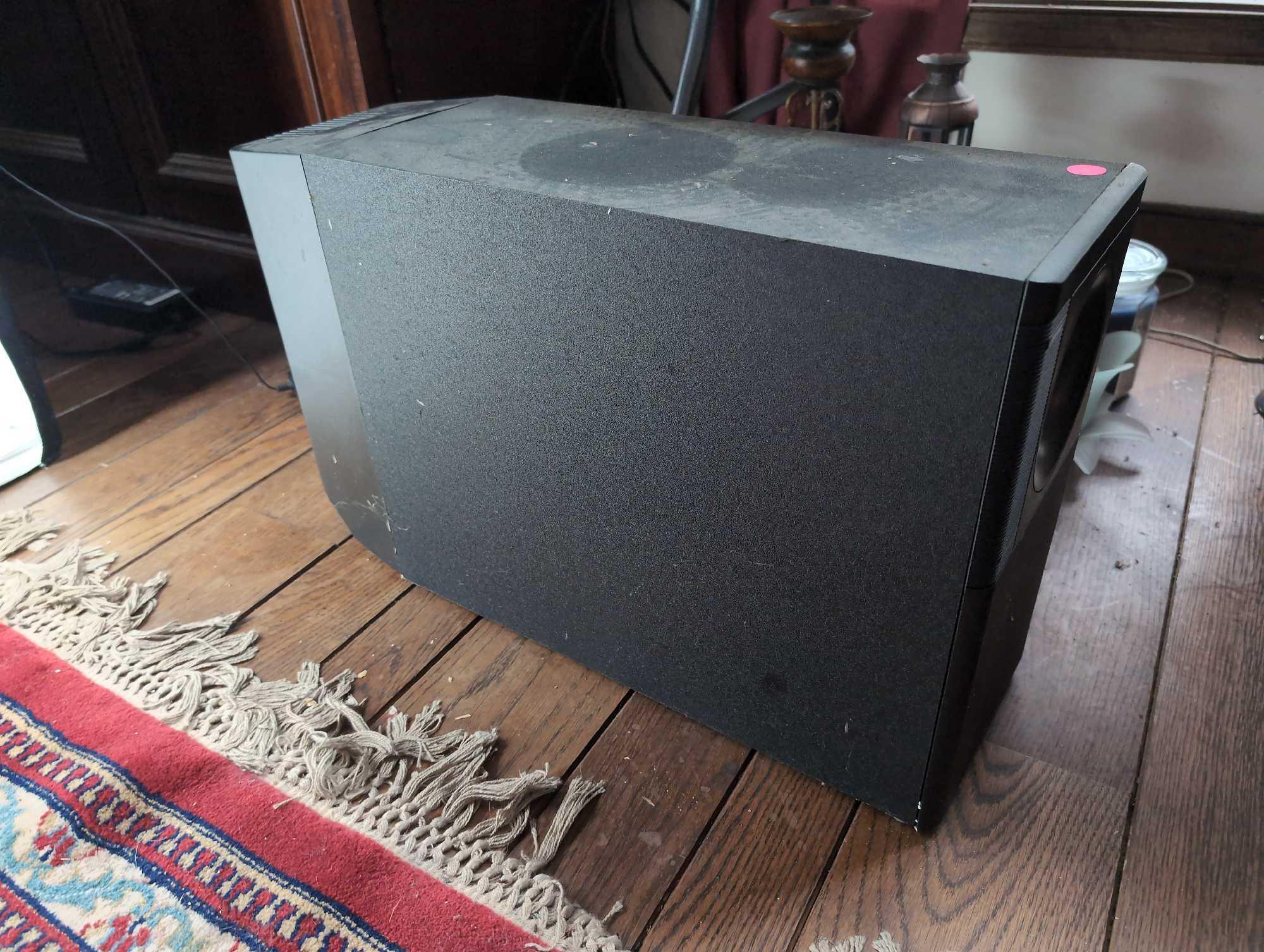 (LR) BOSE POWERED ACOUSTIMAS 9 SPEAKER SYSTEM SUBWOOFER. COMES WITH POWER CORD. IT MEASURES APPROX.