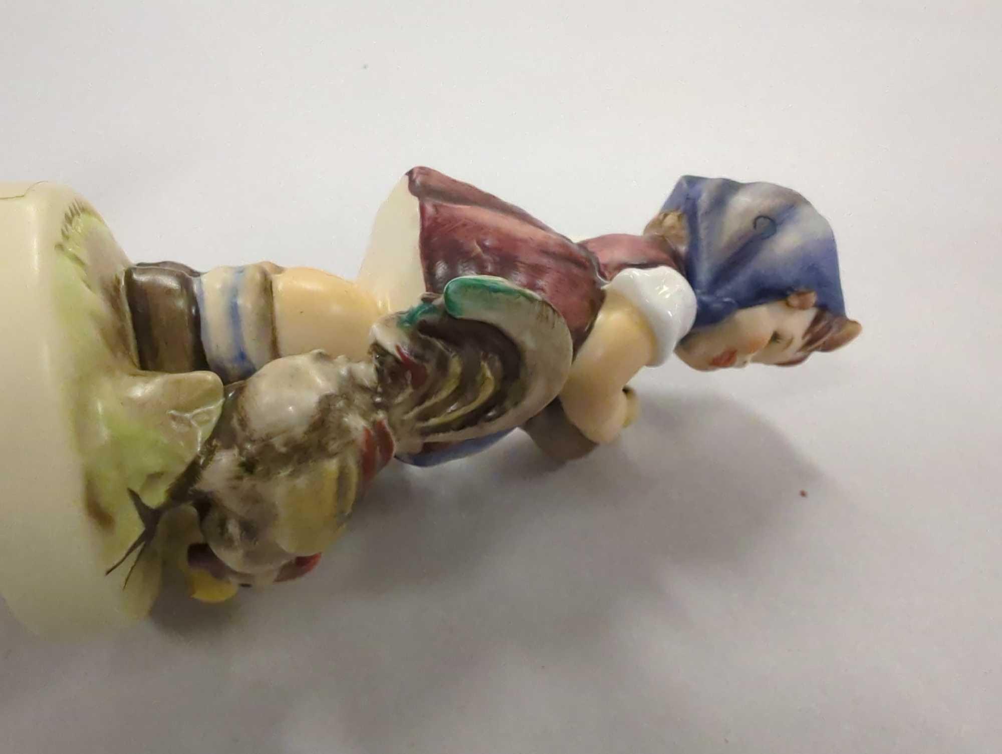 Hummel Figurine by Goebel, #199, "Feeding Time", 4.5" H, Retail Price $120, Appears to be in Good