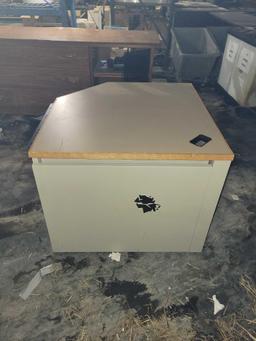 Metal Desk $30 STS