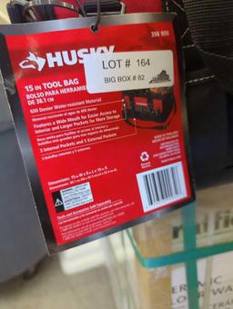 Husky 15 in. 8 Pocket Zippered Tool Bag, Appears to be New Retail Price Value $20