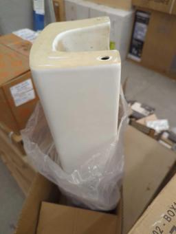 Swiss Madison Modern White Ceramic Rectangular Chateau Pedestal, MSRP 50.00, OPEN BOX. UNIT APPEARS