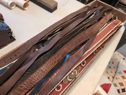 (BR2) LARGE ASSORTMENT OF VINTAGE/ANTIQUE BELTS.