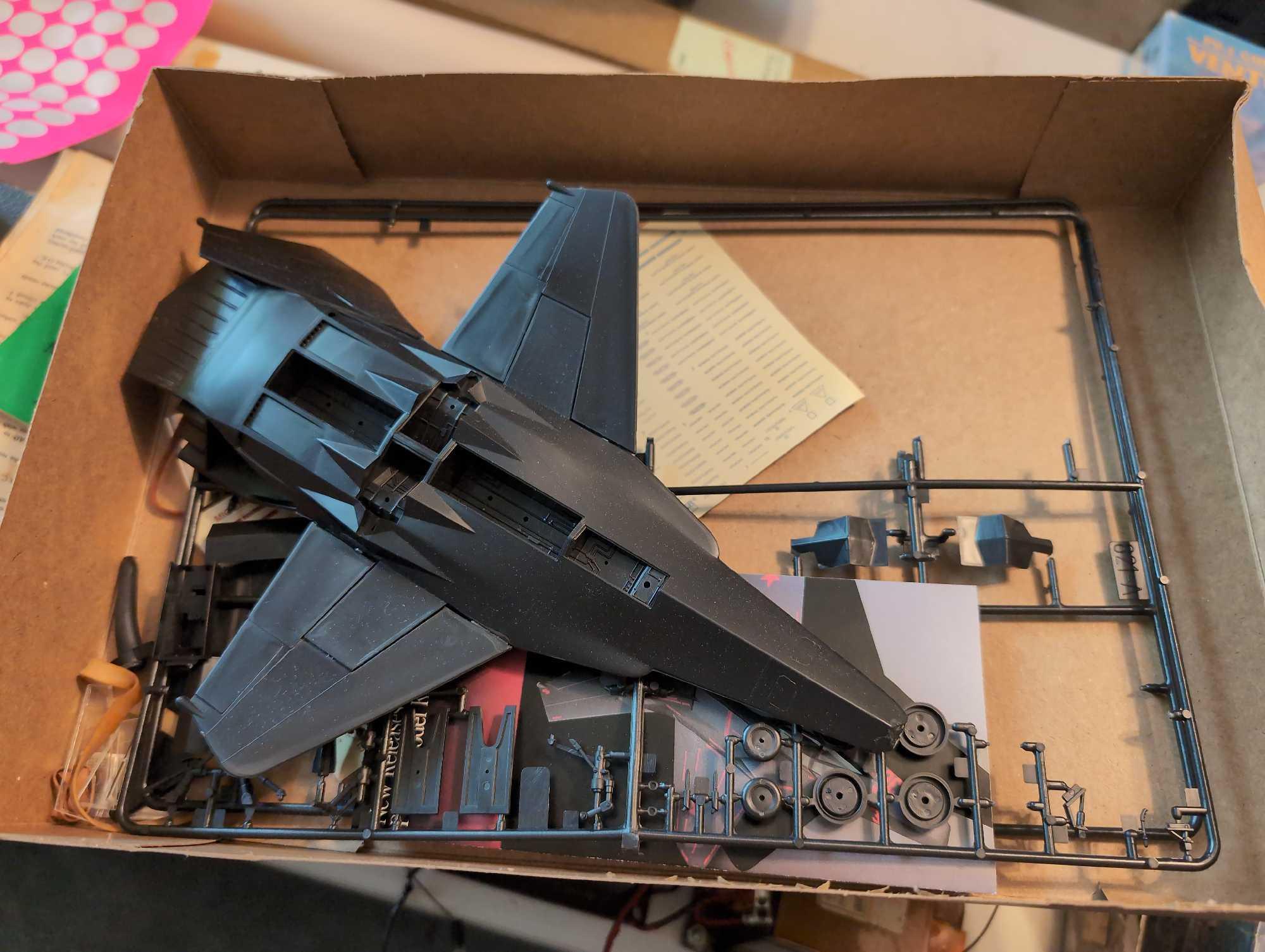 (BR2) 4 PC. MODEL PLANE SETS TO INCLUDE MIG-37B "FERRET-E" SOVIET STEALTH FIGHTER (OPENED, MAY BE