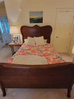 Queen Size Bed w/ Linens $20 STS