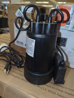 Everbilt 1/3 HP Automatic Utility Pump, Retail Price $156, Appears to be Used, What You See in the