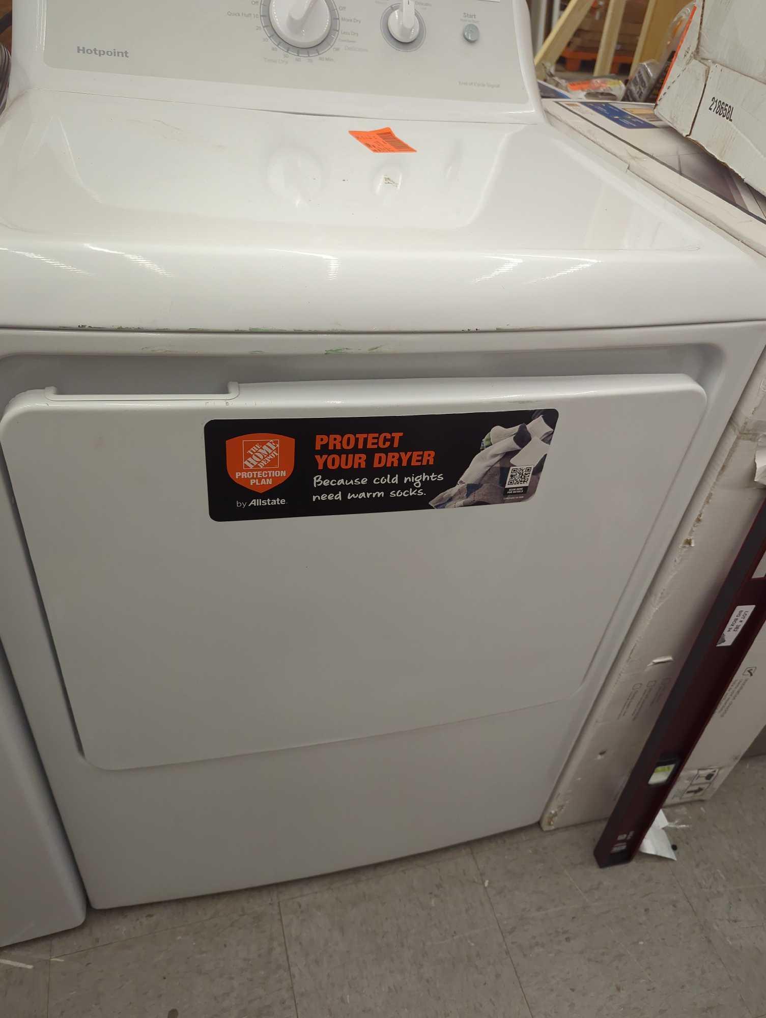 Hotpoint 6.2 cu. ft. vented Gas Dryer in White with Auto Dry, Appears to be Used Has Some Minor