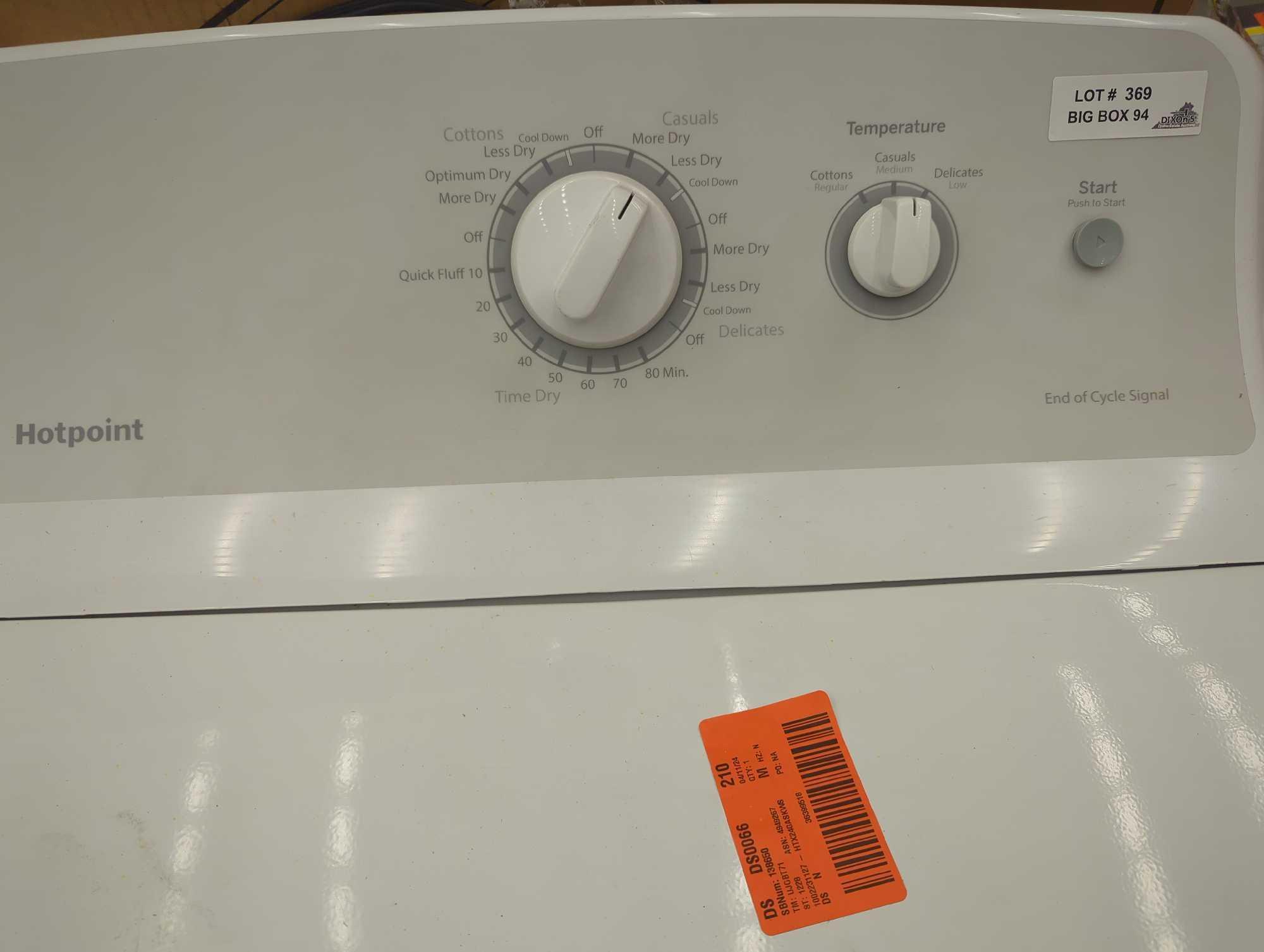 Hotpoint 6.2 cu. ft. vented Gas Dryer in White with Auto Dry, Appears to be Used Has Some Minor