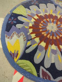MACHINE MADE ROUND AREA RUG, RED, PURPLE, BLUE, AND GREEN, 36"D