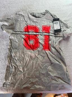 GUESS Boys Top Size 8- Retail $20