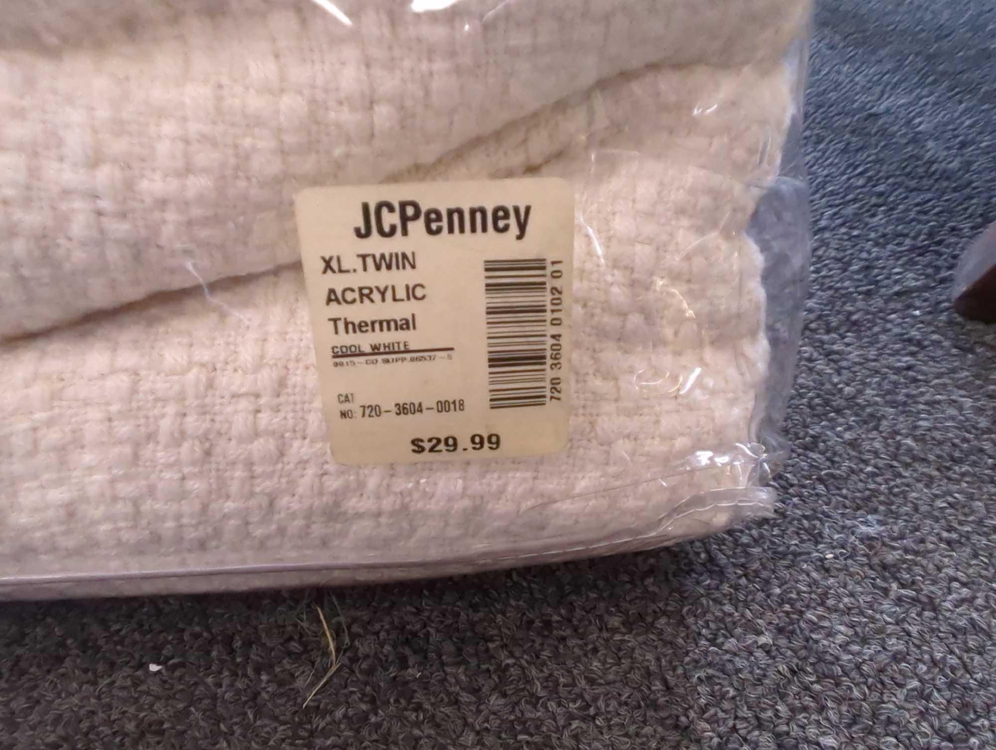 2002 XL Twin JCPenney Home Collection 100% Cotton Acrylic Thermal NEW IN Package, Retail Price Value
