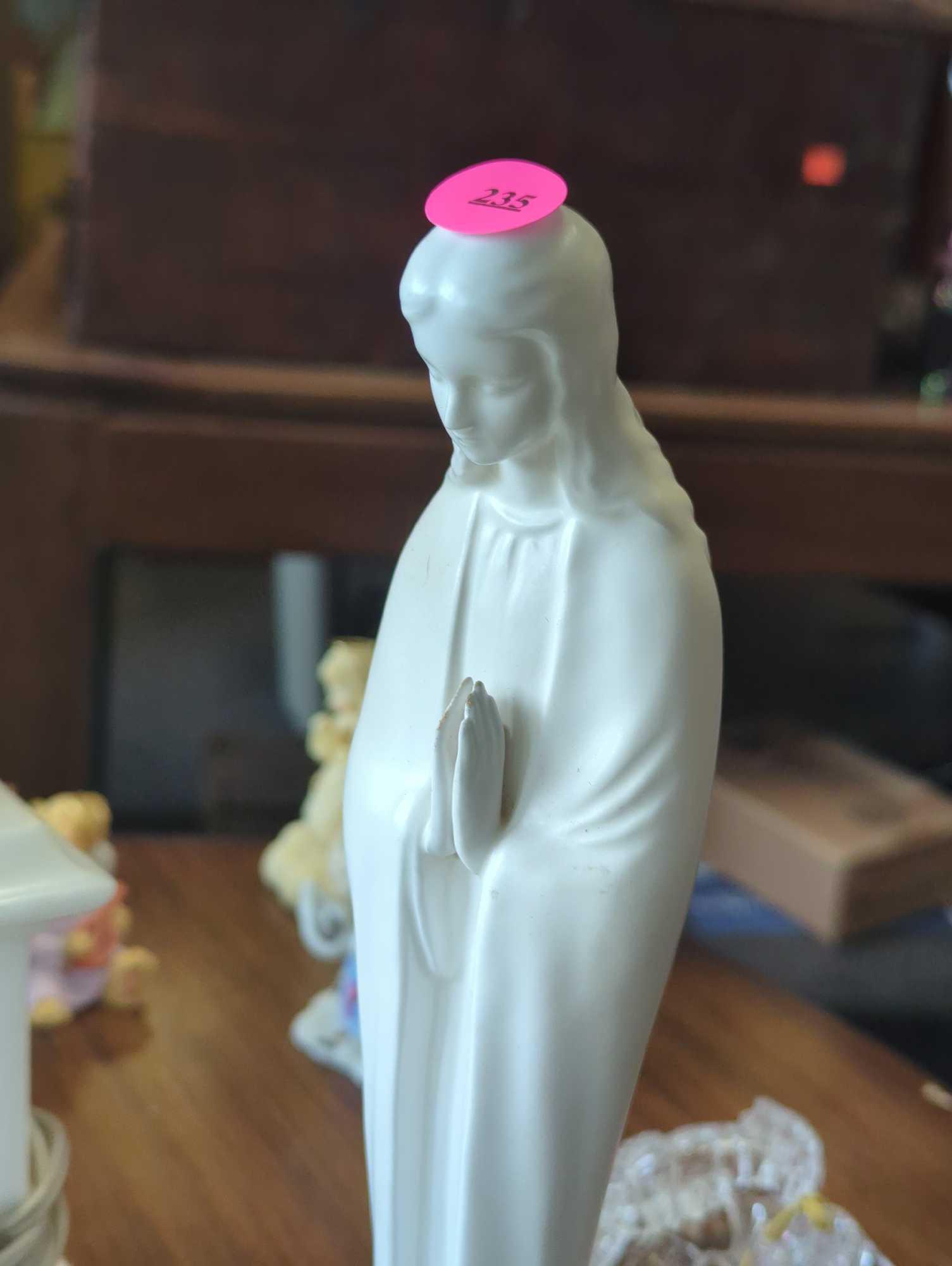 Vintage Napcoware R-5500 12" Catholic Praying Madonna White Ceramic Figure, What you see in photos