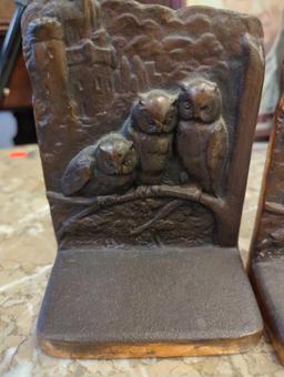 Set of Weidlich brothers bronze owl bookends. Comes as it's shown in photos. Appears to be used. 4"W