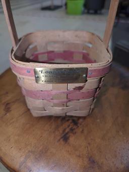 Longaberger 1986 Christmas Candy Cane Basket Red Splits, Stationary Handle, What you see in photos